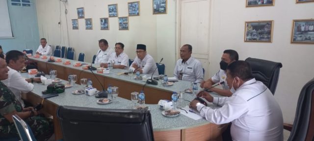 Bupati Kepulauan Anambas Gelar Rapat Dengan PT Pos Indonesia ...